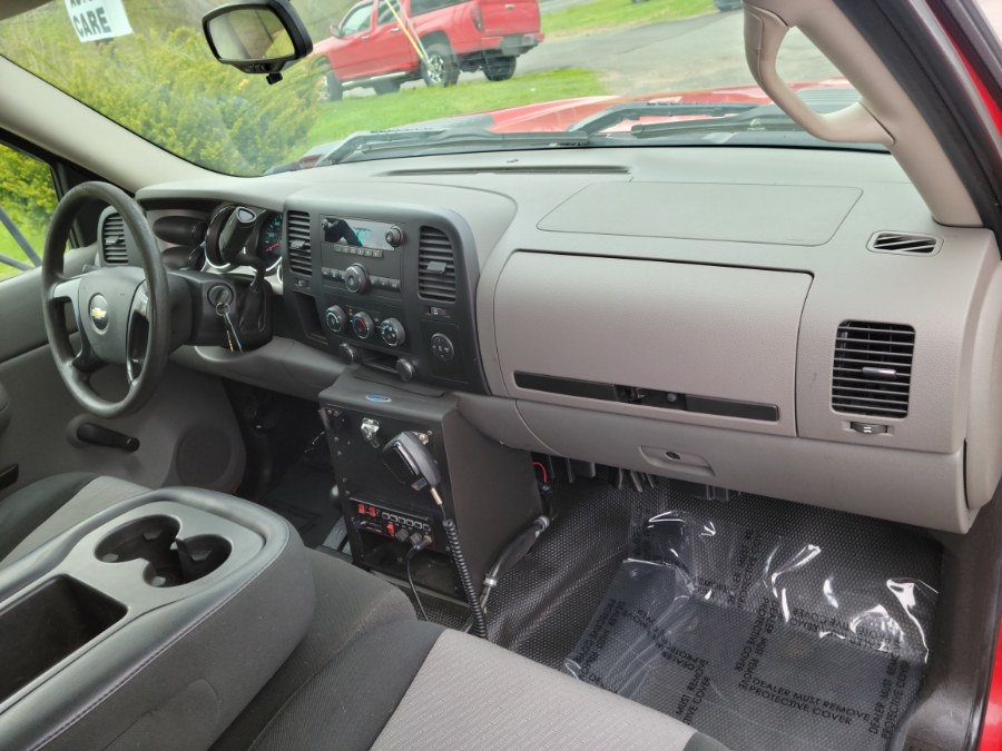2007 Chevrolet Silverado 3500HD 4WD Reg Cab 137.0" WB, 60.4" CA LT1 6.6 Duramax, available for sale in East Windsor, Connecticut | Toro Auto. East Windsor, Connecticut 2007 Chevrolet Silverado 3500HD 4WD Reg Cab 137.0" WB, 60.4" CA LT1 6.6 Duramax, available for sale in East Windsor, Connecticut | Toro Auto. East Windsor, Connecticut