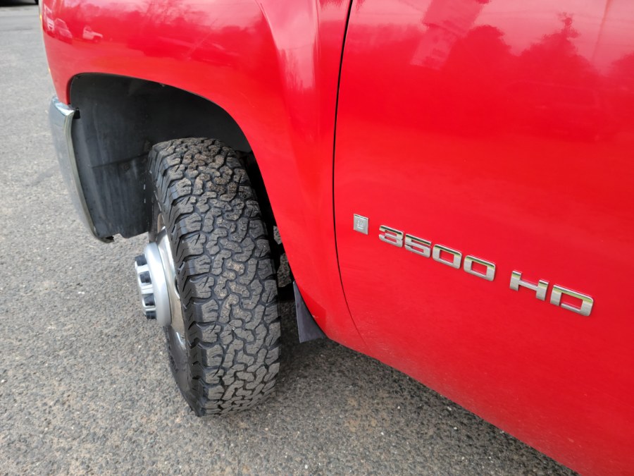 2007 Chevrolet Silverado 3500HD 4WD Reg Cab 137.0" WB, 60.4" CA LT1 6.6 Duramax, available for sale in East Windsor, Connecticut | Toro Auto. East Windsor, Connecticut 2007 Chevrolet Silverado 3500HD 4WD Reg Cab 137.0" WB, 60.4" CA LT1 6.6 Duramax, available for sale in East Windsor, Connecticut | Toro Auto. East Windsor, Connecticut