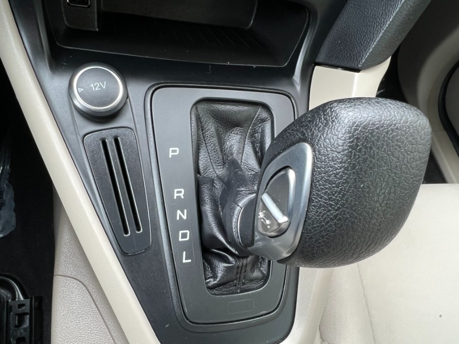 2017 Ford Focus SE Sedan, available for sale in Bristol, Connecticut | Bristol Auto Center LLC. Bristol, Connecticut 2017 Ford Focus SE Sedan, available for sale in Bristol, Connecticut | Bristol Auto Center LLC. Bristol, Connecticut