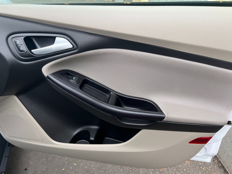 2017 Ford Focus SE Sedan, available for sale in Bristol, Connecticut | Bristol Auto Center LLC. Bristol, Connecticut 2017 Ford Focus SE Sedan, available for sale in Bristol, Connecticut | Bristol Auto Center LLC. Bristol, Connecticut