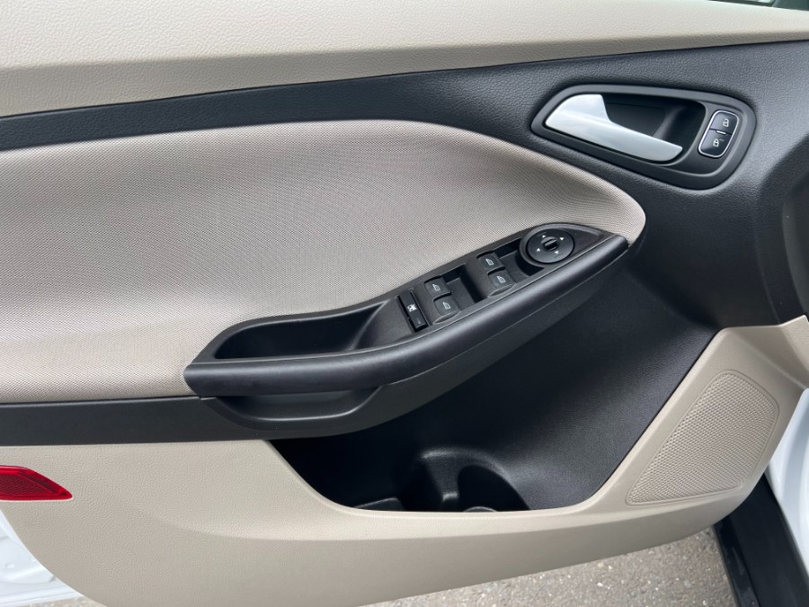 2017 Ford Focus SE Sedan, available for sale in Bristol, Connecticut | Bristol Auto Center LLC. Bristol, Connecticut 2017 Ford Focus SE Sedan, available for sale in Bristol, Connecticut | Bristol Auto Center LLC. Bristol, Connecticut