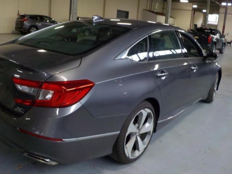 2018 Honda Accord Sedan Touring 2.0T Auto, available for sale in Franklin Square, New York | Luxury Motor Club. Franklin Square, New York 2018 Honda Accord Sedan Touring 2.0T Auto, available for sale in Franklin Square, New York | Luxury Motor Club. Franklin Square, New York