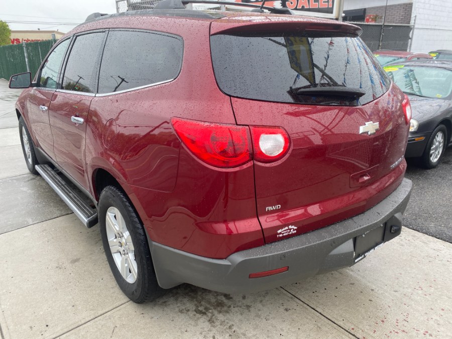 2011 Chevrolet Traverse AWD 4dr LT w/1LT, available for sale in Middle Village, New York | Middle Village Motors . Middle Village, New York 2011 Chevrolet Traverse AWD 4dr LT w/1LT, available for sale in Middle Village, New York | Middle Village Motors . Middle Village, New York