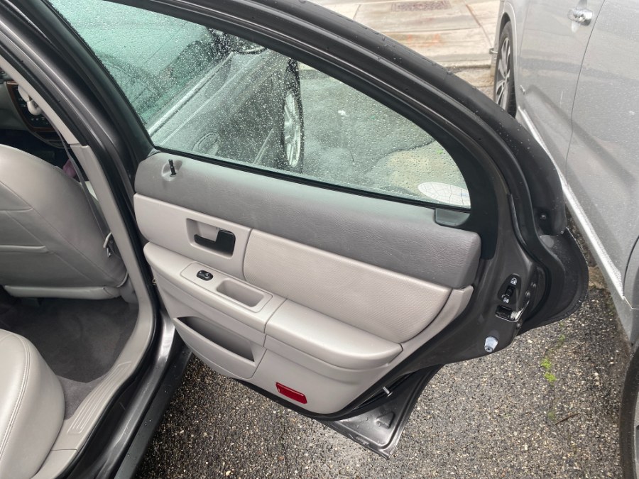 2004 Mercury Sable 4dr Sdn LS Premium, available for sale in Middle Village, New York | Middle Village Motors . Middle Village, New York 2004 Mercury Sable 4dr Sdn LS Premium, available for sale in Middle Village, New York | Middle Village Motors . Middle Village, New York