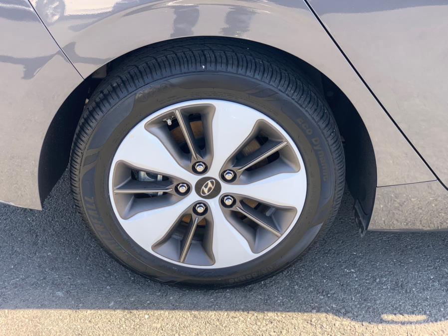 Used Hyundai Ioniq Plug-In Hybrid Hatchback 2019 | Green Light Auto Wholesale. Daly City, California Used Hyundai Ioniq Plug-In Hybrid Hatchback 2019 | Green Light Auto Wholesale. Daly City, California