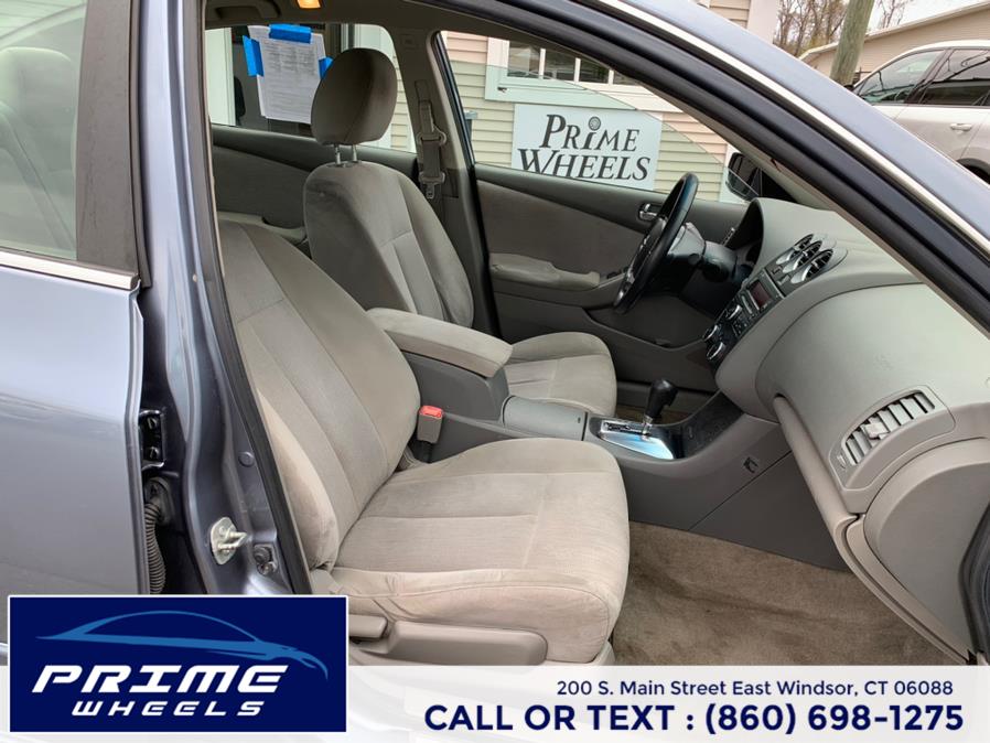 2011 Nissan Altima 4dr Sdn I4 CVT 2.5 SL, available for sale in East Windsor, Connecticut | Prime Wheels. East Windsor, Connecticut 2011 Nissan Altima 4dr Sdn I4 CVT 2.5 SL, available for sale in East Windsor, Connecticut | Prime Wheels. East Windsor, Connecticut