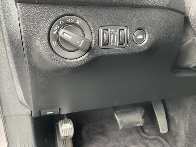Used Dodge Challenger R/T 2018 | Blasius of Danbury. Danbury, Connecticut Used Dodge Challenger R/T 2018 | Blasius of Danbury. Danbury, Connecticut