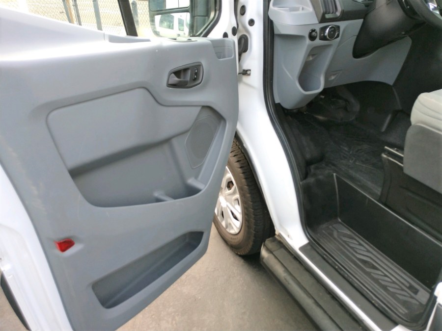 2015 Ford Transit 250 Cargo Van T-250 130" Low Rf 9000 GVWR Swing-Out RH Dr, available for sale in COPIAGUE, New York | Warwick Auto Sales Inc. COPIAGUE, New York 2015 Ford Transit 250 Cargo Van T-250 130" Low Rf 9000 GVWR Swing-Out RH Dr, available for sale in COPIAGUE, New York | Warwick Auto Sales Inc. COPIAGUE, New York