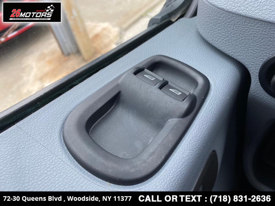 Used Ford Transit Passenger Wagon T-350 148" Med Roof XL Sliding RH Dr 2018 | 26 Motors Queens. Woodside, New York Used Ford Transit Passenger Wagon T-350 148" Med Roof XL Sliding RH Dr 2018 | 26 Motors Queens. Woodside, New York