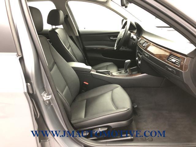 2010 BMW 3 Series 4dr Sdn 328i xDrive AWD SULEV, available for sale in Naugatuck, Connecticut | J&M Automotive Sls&Svc LLC. Naugatuck, Connecticut 2010 BMW 3 Series 4dr Sdn 328i xDrive AWD SULEV, available for sale in Naugatuck, Connecticut | J&M Automotive Sls&Svc LLC. Naugatuck, Connecticut
