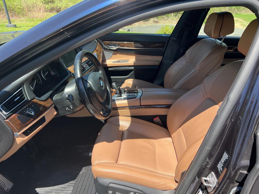Used BMW 7 Series 4dr Sdn 750Li xDrive AWD 2013 | Tony's Auto Sales. Waterbury, Connecticut Used BMW 7 Series 4dr Sdn 750Li xDrive AWD 2013 | Tony's Auto Sales. Waterbury, Connecticut