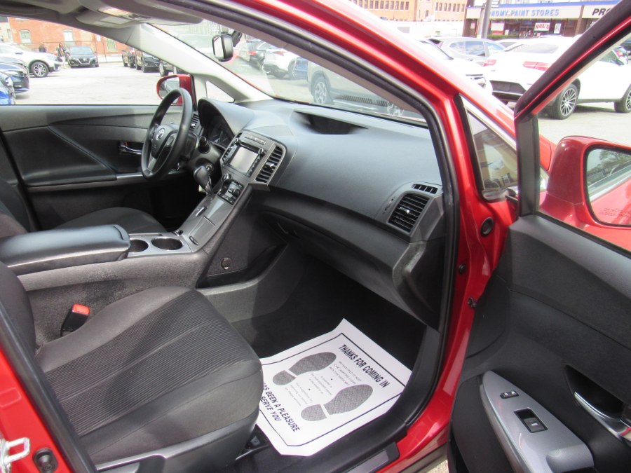 2013 Toyota Venza LE, available for sale in Worcester, Massachusetts | Hilario's Auto Sales Inc.. Worcester, Massachusetts 2013 Toyota Venza LE, available for sale in Worcester, Massachusetts | Hilario's Auto Sales Inc.. Worcester, Massachusetts