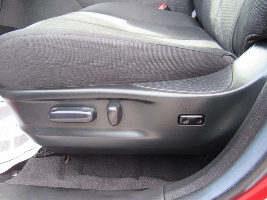 2013 Toyota Venza LE, available for sale in Worcester, Massachusetts | Hilario's Auto Sales Inc.. Worcester, Massachusetts 2013 Toyota Venza LE, available for sale in Worcester, Massachusetts | Hilario's Auto Sales Inc.. Worcester, Massachusetts
