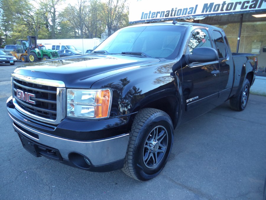 2011 GMC Sierra 1500 4WD Ext Cab SLE 4x4, available for sale in Berlin, Connecticut | International Motorcars llc. Berlin, Connecticut 2011 GMC Sierra 1500 4WD Ext Cab SLE 4x4, available for sale in Berlin, Connecticut | International Motorcars llc. Berlin, Connecticut
