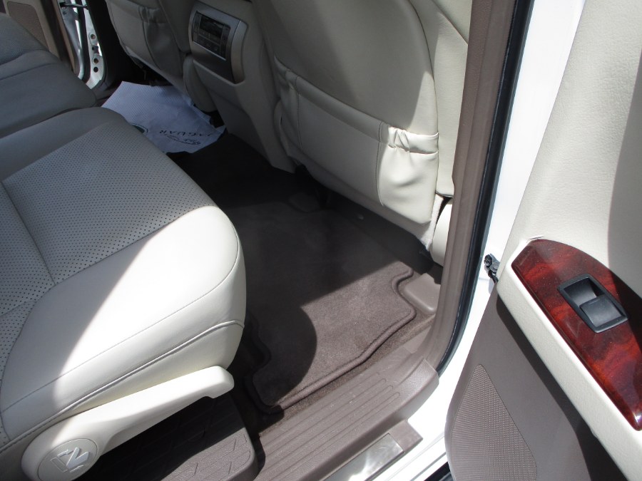 2010 Lexus GX 460 4WD 4dr, available for sale in Massapequa, New York | South Shore Auto Brokers & Sales. Massapequa, New York 2010 Lexus GX 460 4WD 4dr, available for sale in Massapequa, New York | South Shore Auto Brokers & Sales. Massapequa, New York