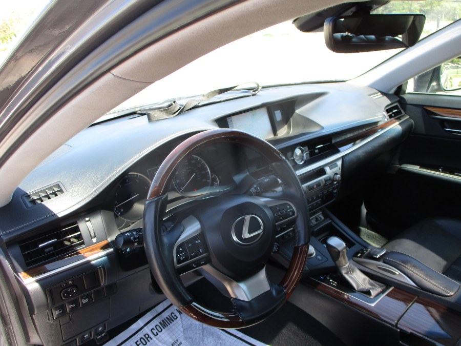 Used Lexus ES ES 350 FWD 2017 | South Shore Auto Brokers & Sales. Massapequa, New York Used Lexus ES ES 350 FWD 2017 | South Shore Auto Brokers & Sales. Massapequa, New York