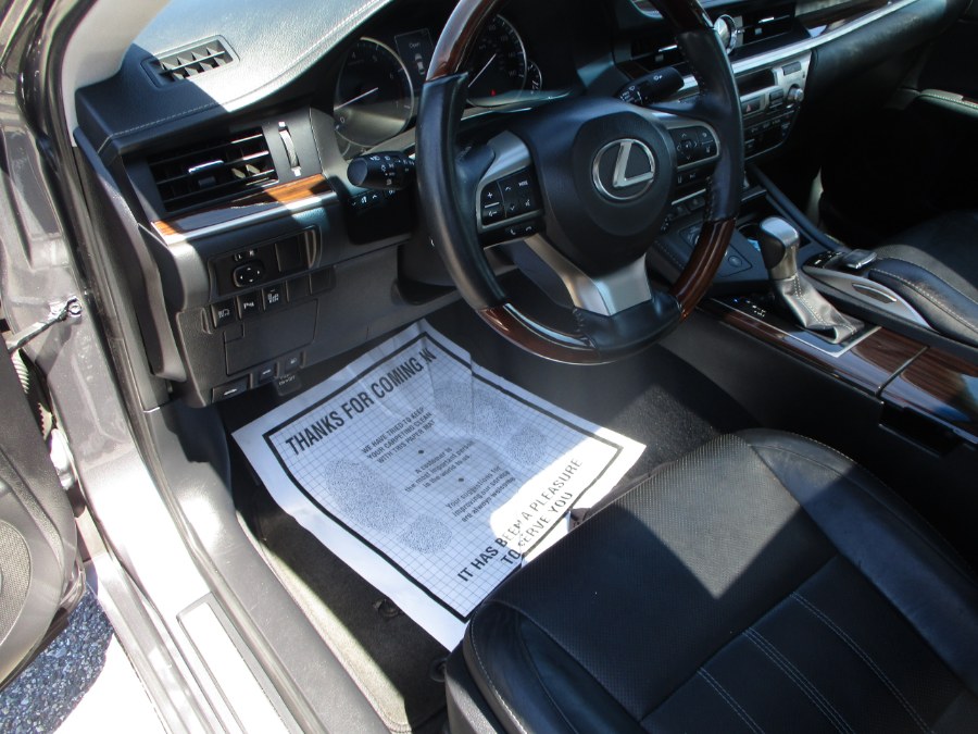 Used Lexus ES ES 350 FWD 2017 | South Shore Auto Brokers & Sales. Massapequa, New York Used Lexus ES ES 350 FWD 2017 | South Shore Auto Brokers & Sales. Massapequa, New York