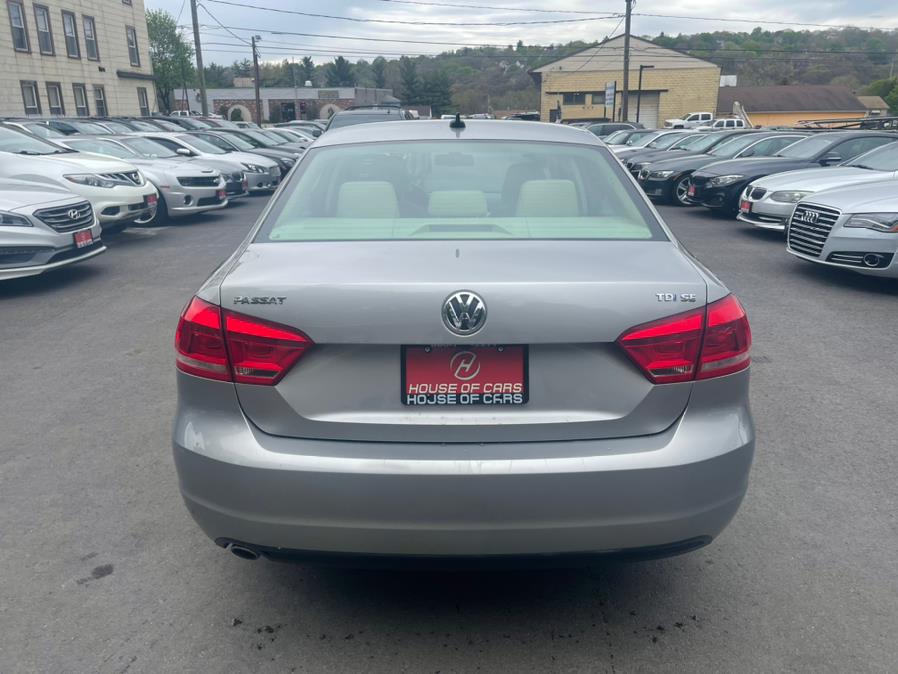 2013 Volkswagen Passat 4dr Sdn 2.0L DSG TDI SE w/Sunroof, available for sale in Waterbury, Connecticut | House of Cars LLC. Waterbury, Connecticut