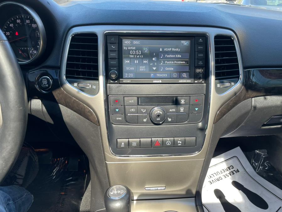 2013 Jeep Grand Cherokee 4WD 4dr Laredo, available for sale in Brooklyn, NY