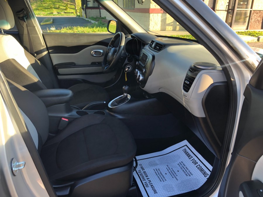 Used Kia Soul Base Auto 2017 | Ledyard Auto Sale LLC. Hartford , Connecticut