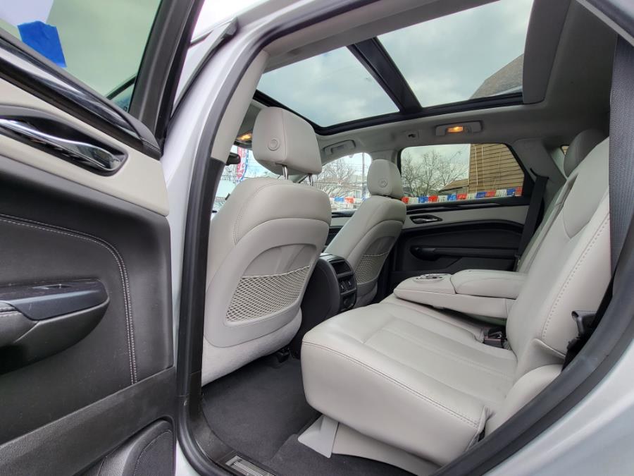 Used Cadillac SRX AWD 4dr Luxury Collection 2015 | Champion Used Auto Sales 2. Newark , New Jersey Used Cadillac SRX AWD 4dr Luxury Collection 2015 | Champion Used Auto Sales 2. Newark , New Jersey