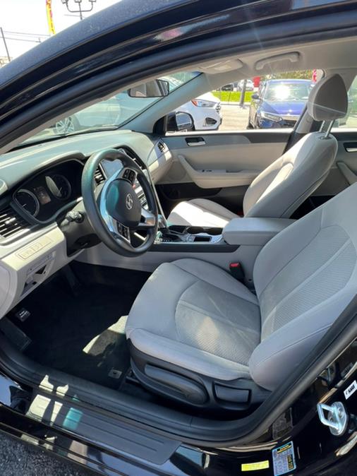 2018 Hyundai Sonata SE 2.4L SULEV, available for sale in Irvington, New Jersey | NJ Used Cars Center. Irvington, New Jersey 2018 Hyundai Sonata SE 2.4L SULEV, available for sale in Irvington, New Jersey | NJ Used Cars Center. Irvington, New Jersey