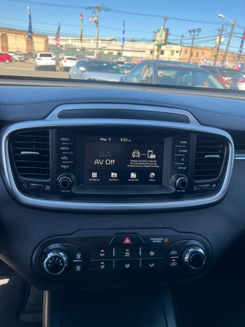 Used Kia Sorento LX V6 AWD 2020 | NJ Used Cars Center. Irvington, New Jersey Used Kia Sorento LX V6 AWD 2020 | NJ Used Cars Center. Irvington, New Jersey