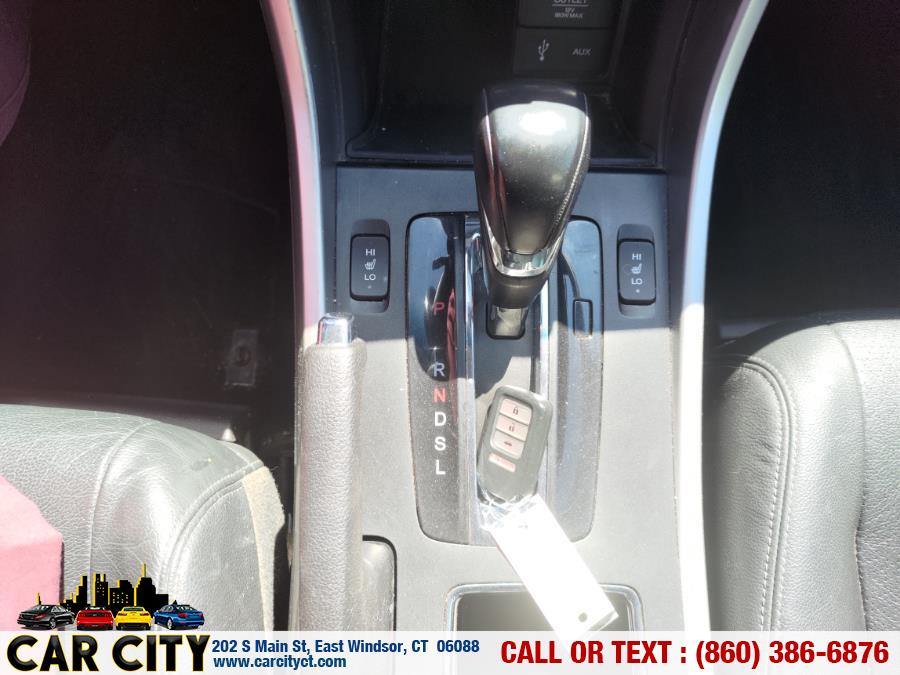 2015 Honda Accord Sedan 4dr I4 CVT EX-L, available for sale in East Windsor, Connecticut | Car City LLC. East Windsor, Connecticut 2015 Honda Accord Sedan 4dr I4 CVT EX-L, available for sale in East Windsor, Connecticut | Car City LLC. East Windsor, Connecticut