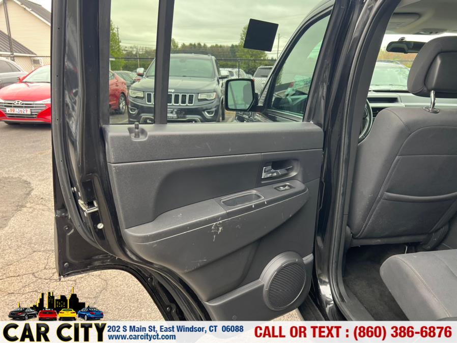 2012 Jeep Liberty 4WD 4dr Sport, available for sale in East Windsor, Connecticut | Car City LLC. East Windsor, Connecticut 2012 Jeep Liberty 4WD 4dr Sport, available for sale in East Windsor, Connecticut | Car City LLC. East Windsor, Connecticut