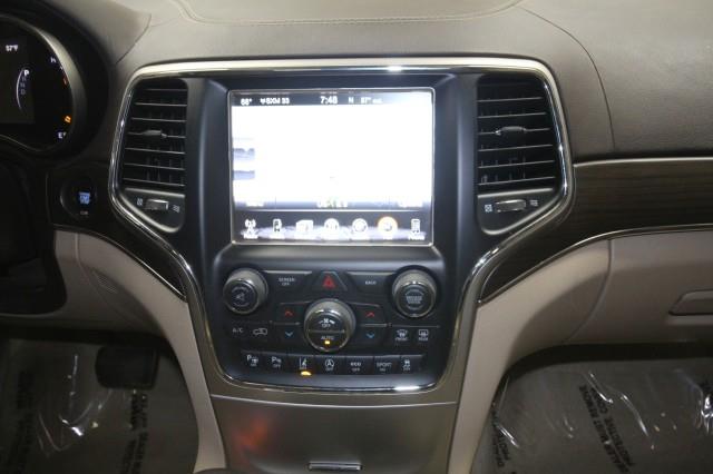Used Jeep Grand Cherokee Overland 4WD w/ Navi & rearCam 2017 | Car Revolution. Maple Shade, New Jersey Used Jeep Grand Cherokee Overland 4WD w/ Navi & rearCam 2017 | Car Revolution. Maple Shade, New Jersey