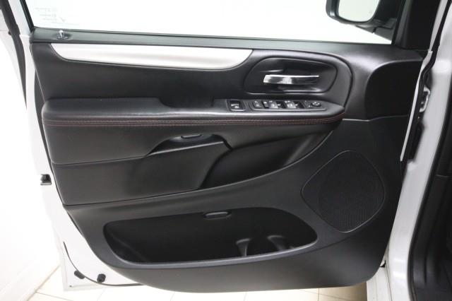 Used Dodge Grand Caravan GT w/ rearCam 2018 | Car Revolution. Maple Shade, New Jersey Used Dodge Grand Caravan GT w/ rearCam 2018 | Car Revolution. Maple Shade, New Jersey