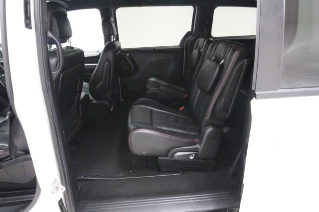 Used Dodge Grand Caravan GT w/ rearCam 2018 | Car Revolution. Maple Shade, New Jersey Used Dodge Grand Caravan GT w/ rearCam 2018 | Car Revolution. Maple Shade, New Jersey