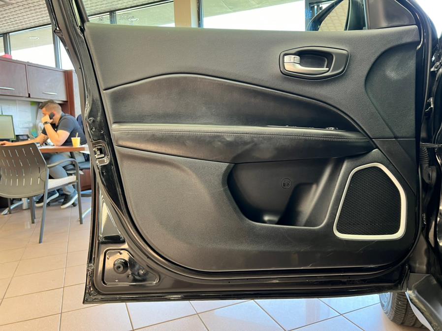 2019 Jeep Compass Latitude 4x4, available for sale in Massapequa Park, New York | Power Motors East. Massapequa Park, New York 2019 Jeep Compass Latitude 4x4, available for sale in Massapequa Park, New York | Power Motors East. Massapequa Park, New York