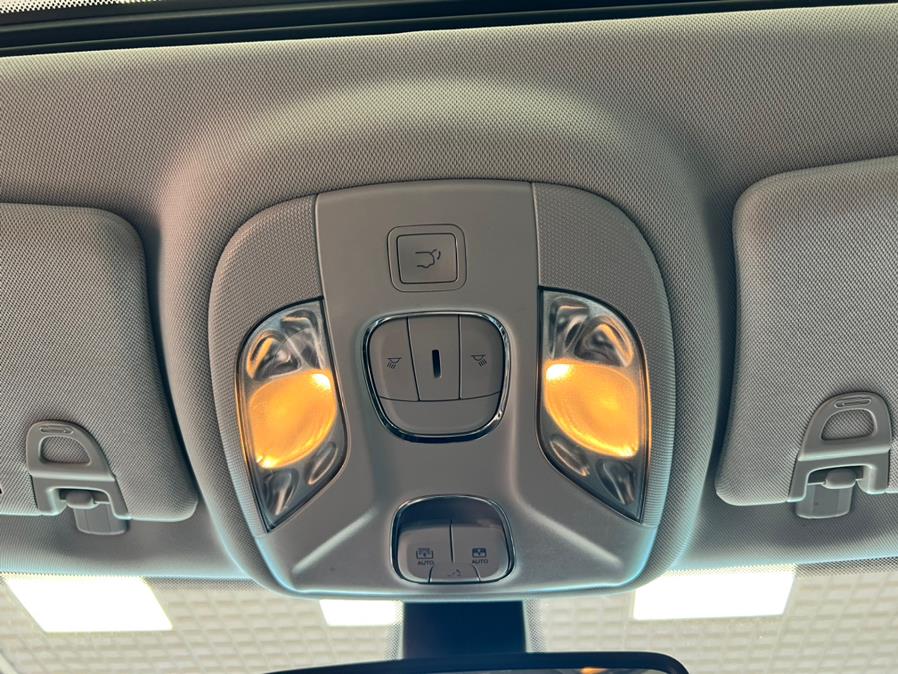 2019 Jeep Compass Latitude 4x4, available for sale in Massapequa Park, New York | Power Motors East. Massapequa Park, New York 2019 Jeep Compass Latitude 4x4, available for sale in Massapequa Park, New York | Power Motors East. Massapequa Park, New York