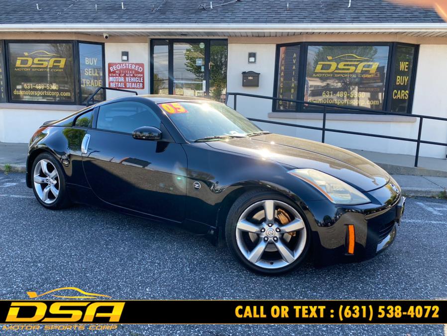 2005 Nissan 350Z 2dr Cpe 35th Anniv. Edition Manual, available for sale in Commack, New York | DSA Motor Sports Corp. Commack, New York