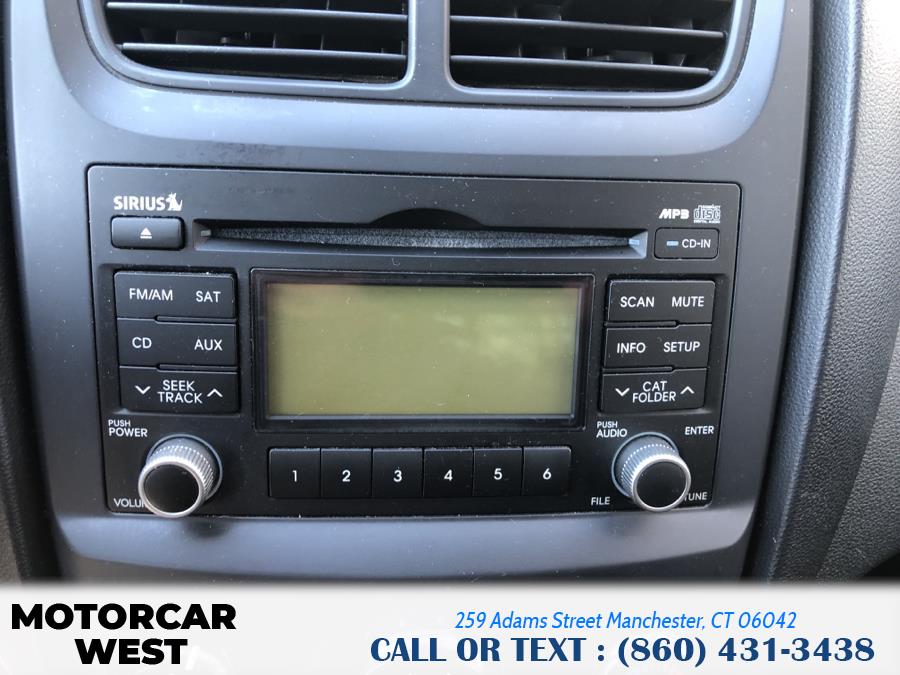 Used Kia Sportage 2WD 4dr I4 Auto LX 2009 | Motorcar West. Manchester, Connecticut Used Kia Sportage 2WD 4dr I4 Auto LX 2009 | Motorcar West. Manchester, Connecticut