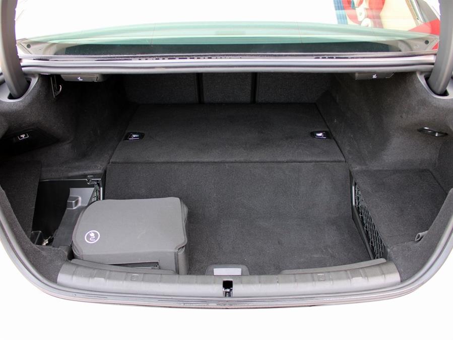 Used BMW 5 Series 530e xDrive iPerformance M Sport Package 2019 | Auto Expo Ent Inc.. Great Neck, New York Used BMW 5 Series 530e xDrive iPerformance M Sport Package 2019 | Auto Expo Ent Inc.. Great Neck, New York