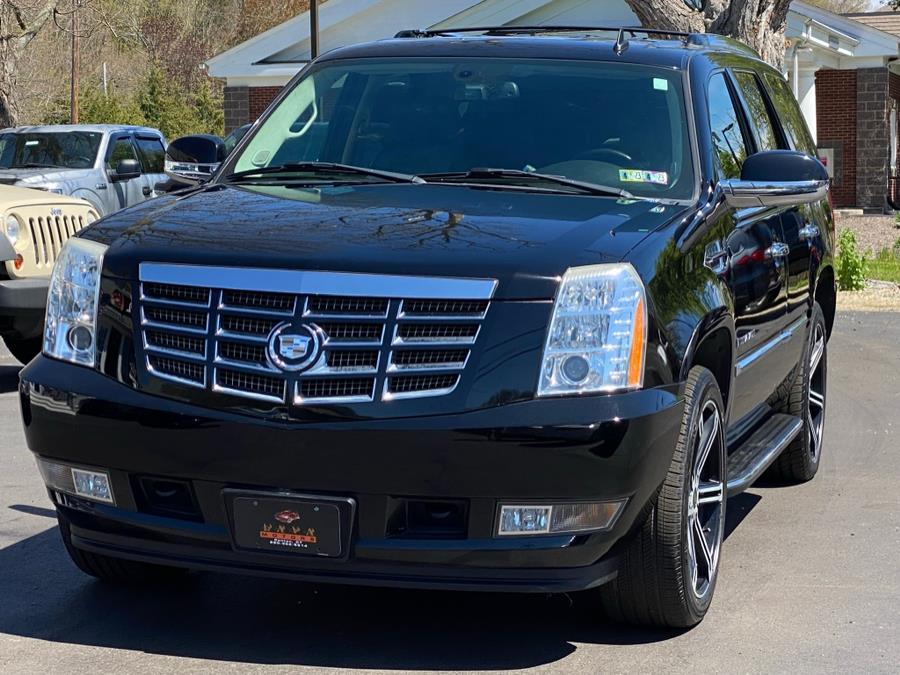 Used Cadillac Escalade AWD 4dr 2008 | Lava Motors 2 Inc. Canton, Connecticut Used Cadillac Escalade AWD 4dr 2008 | Lava Motors 2 Inc. Canton, Connecticut