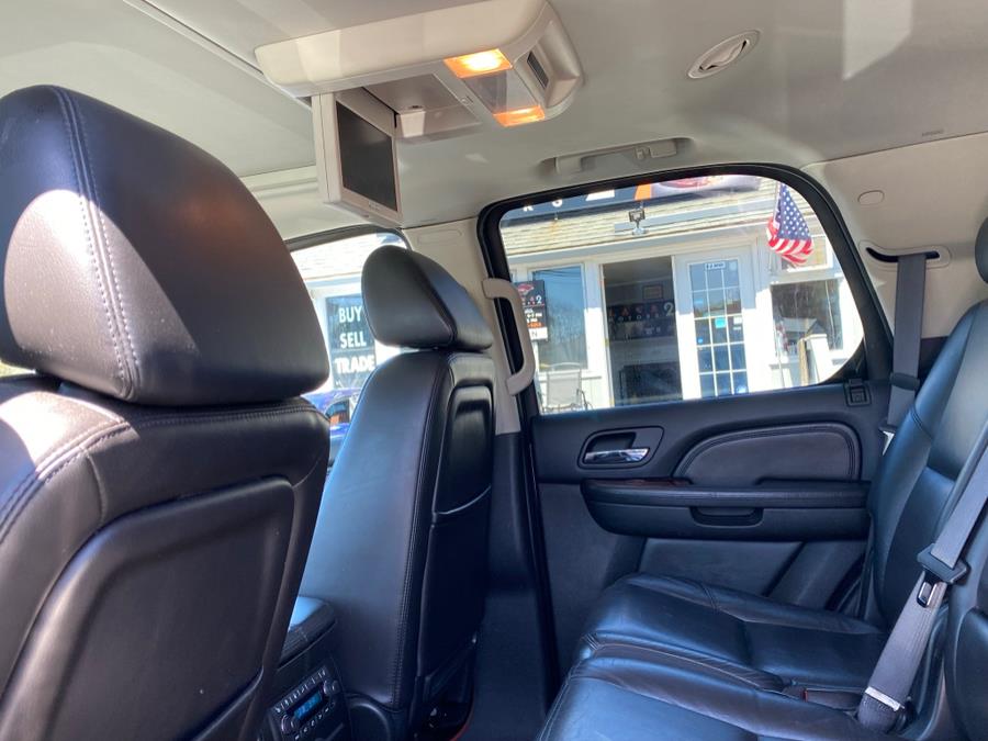 Used Cadillac Escalade AWD 4dr 2008 | Lava Motors 2 Inc. Canton, Connecticut Used Cadillac Escalade AWD 4dr 2008 | Lava Motors 2 Inc. Canton, Connecticut