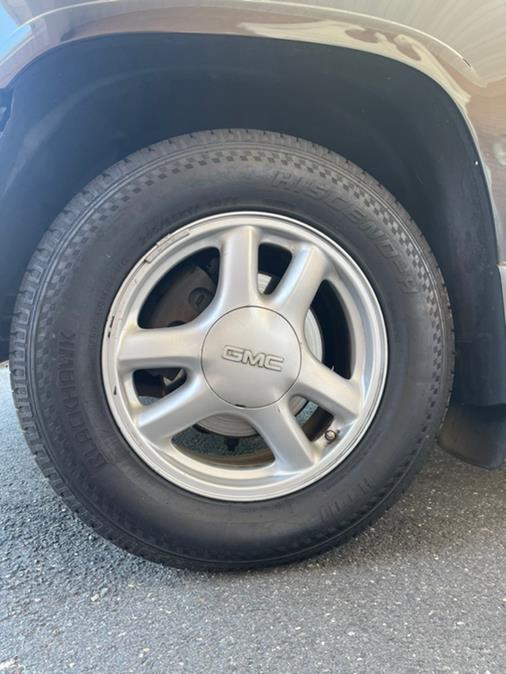 2008 GMC Envoy 4WD 4dr SLT, available for sale in New Britain, Connecticut | Supreme Automotive. New Britain, Connecticut 2008 GMC Envoy 4WD 4dr SLT, available for sale in New Britain, Connecticut | Supreme Automotive. New Britain, Connecticut