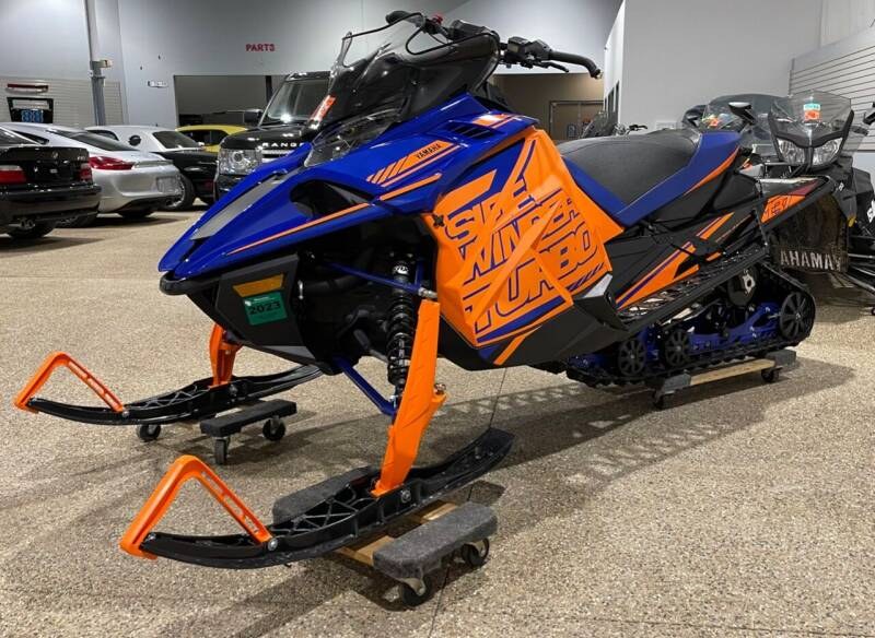 2020 Yamaha Sidewinder SNOWMOBILE, available for sale in Darien, Wisconsin | Geneva Motor Cars. Darien, Wisconsin