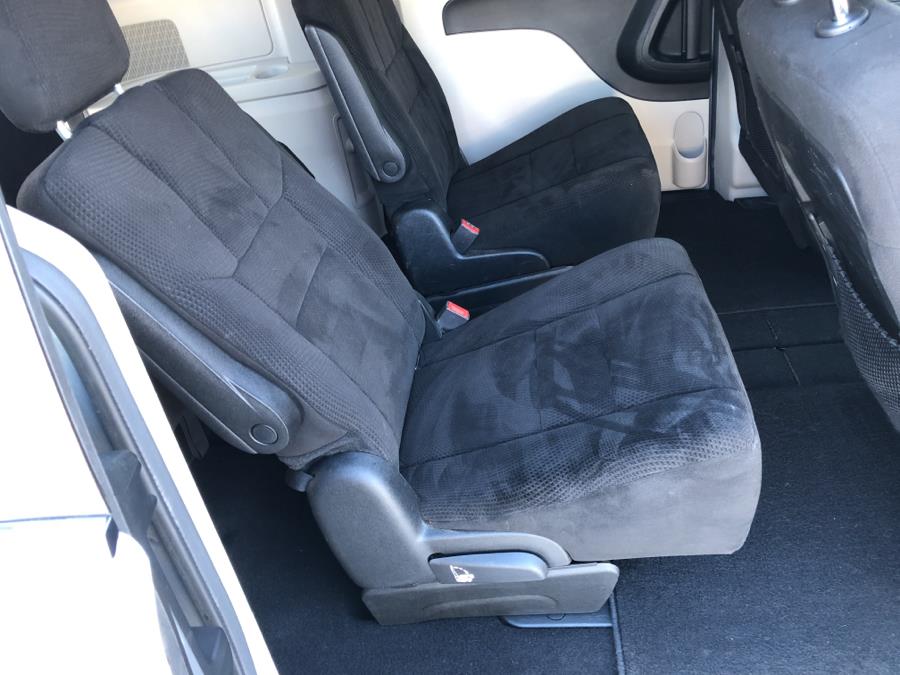 2013 Dodge Grand Caravan 4dr Wgn SE, available for sale in Waterbury, Connecticut | National Auto Brokers, Inc.. Waterbury, Connecticut 2013 Dodge Grand Caravan 4dr Wgn SE, available for sale in Waterbury, Connecticut | National Auto Brokers, Inc.. Waterbury, Connecticut