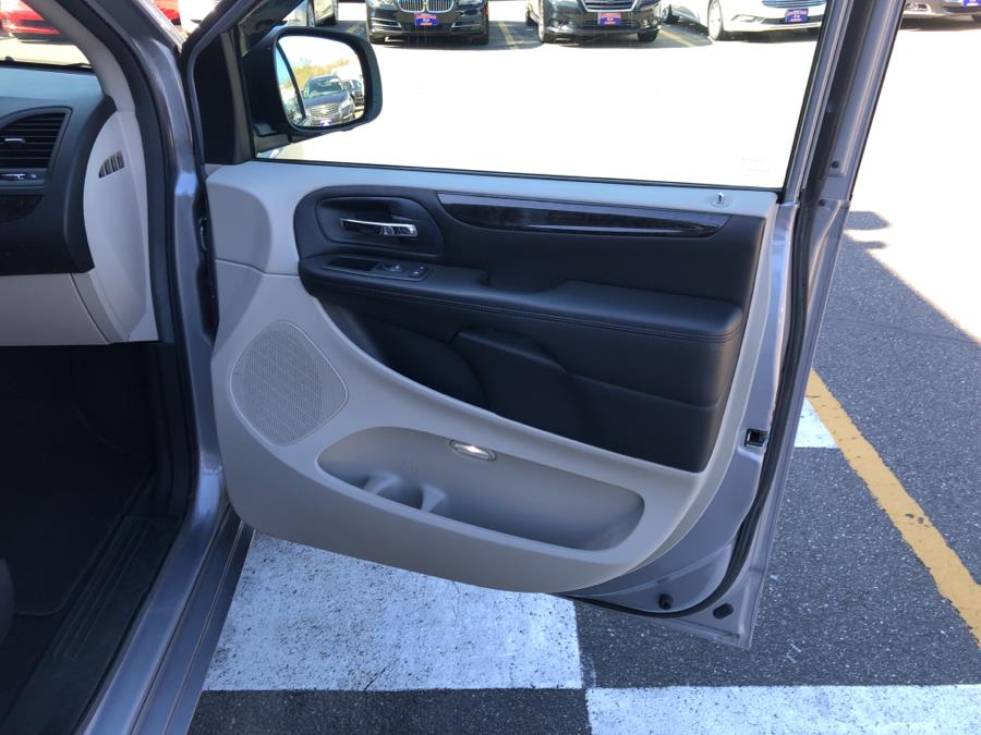2013 Dodge Grand Caravan 4dr Wgn SE, available for sale in Waterbury, Connecticut | National Auto Brokers, Inc.. Waterbury, Connecticut 2013 Dodge Grand Caravan 4dr Wgn SE, available for sale in Waterbury, Connecticut | National Auto Brokers, Inc.. Waterbury, Connecticut