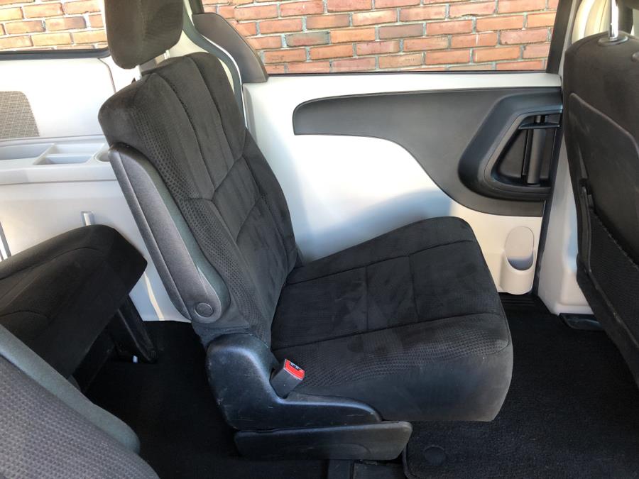 2013 Dodge Grand Caravan 4dr Wgn SE, available for sale in Waterbury, Connecticut | National Auto Brokers, Inc.. Waterbury, Connecticut 2013 Dodge Grand Caravan 4dr Wgn SE, available for sale in Waterbury, Connecticut | National Auto Brokers, Inc.. Waterbury, Connecticut