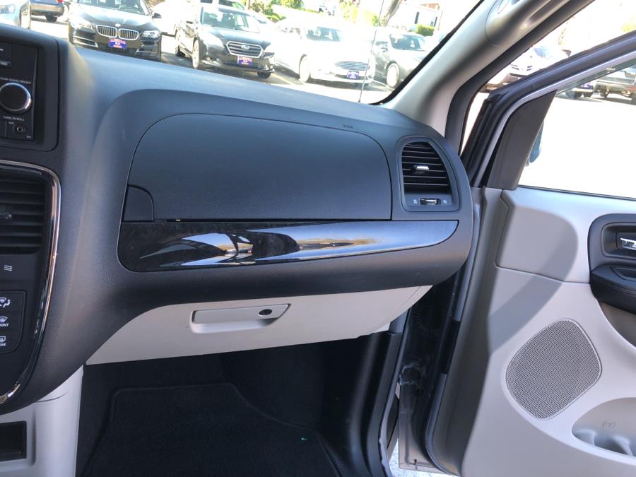 2013 Dodge Grand Caravan 4dr Wgn SE, available for sale in Waterbury, Connecticut | National Auto Brokers, Inc.. Waterbury, Connecticut 2013 Dodge Grand Caravan 4dr Wgn SE, available for sale in Waterbury, Connecticut | National Auto Brokers, Inc.. Waterbury, Connecticut