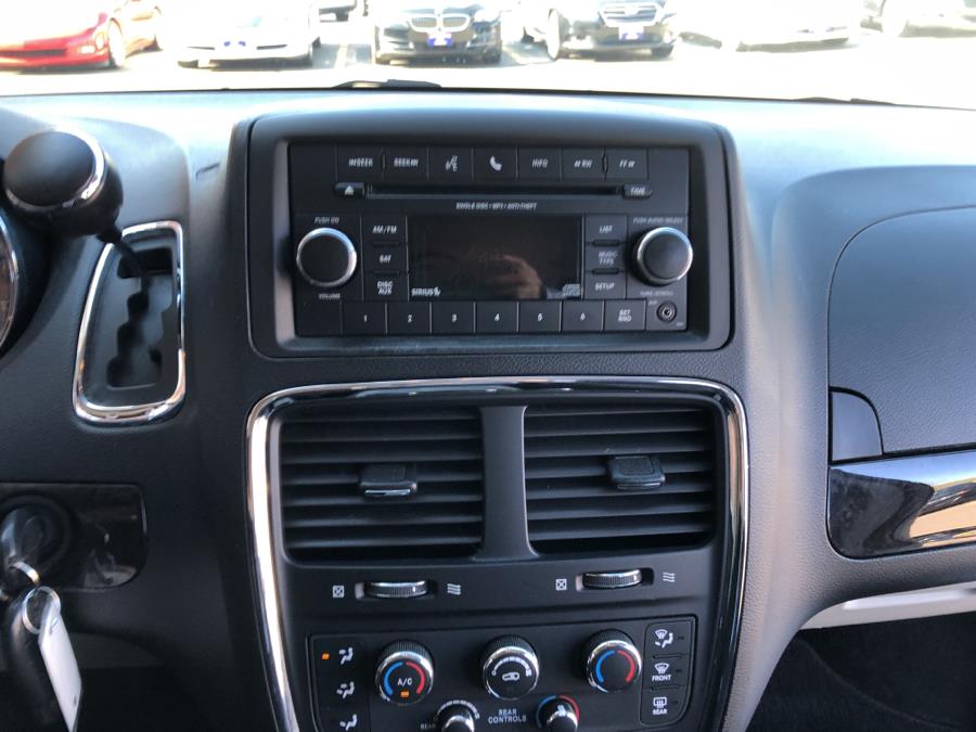 2013 Dodge Grand Caravan 4dr Wgn SE, available for sale in Waterbury, Connecticut | National Auto Brokers, Inc.. Waterbury, Connecticut 2013 Dodge Grand Caravan 4dr Wgn SE, available for sale in Waterbury, Connecticut | National Auto Brokers, Inc.. Waterbury, Connecticut