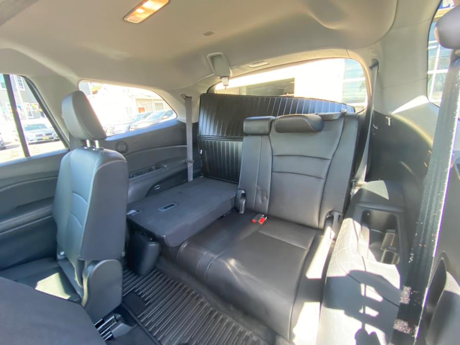 2016 Honda Pilot AWD 4dr EX-L w/Navi, available for sale in Hartford, Connecticut | VEB Auto Sales. Hartford, Connecticut 2016 Honda Pilot AWD 4dr EX-L w/Navi, available for sale in Hartford, Connecticut | VEB Auto Sales. Hartford, Connecticut