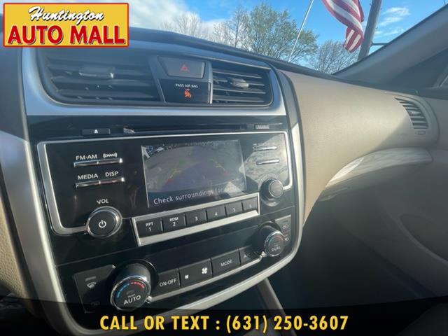 2018 Nissan Altima 2.5 SL Sedan, available for sale in Huntington Station, New York | Huntington Auto Mall. Huntington Station, New York 2018 Nissan Altima 2.5 SL Sedan, available for sale in Huntington Station, New York | Huntington Auto Mall. Huntington Station, New York
