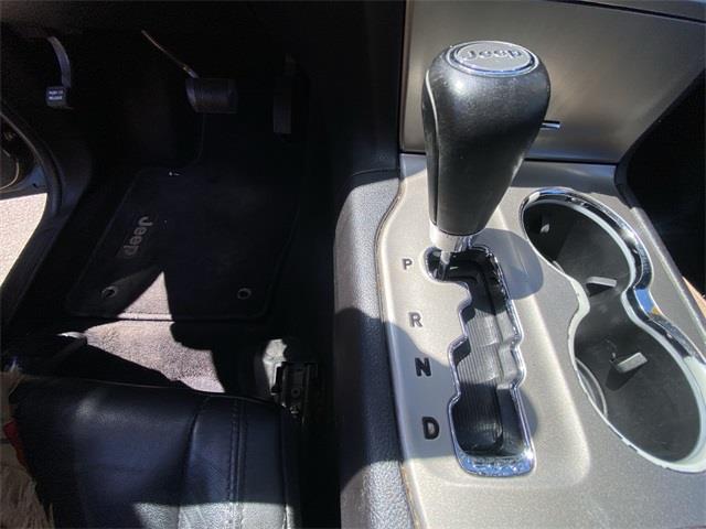 Used Jeep Grand Cherokee Laredo 2013 | Wiz Leasing Inc. Stratford, Connecticut Used Jeep Grand Cherokee Laredo 2013 | Wiz Leasing Inc. Stratford, Connecticut