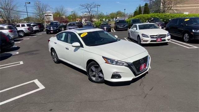 2019 Nissan Altima 2.5 SV, available for sale in Stratford, Connecticut | Wiz Leasing Inc. Stratford, Connecticut 2019 Nissan Altima 2.5 SV, available for sale in Stratford, Connecticut | Wiz Leasing Inc. Stratford, Connecticut